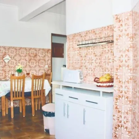 بيت للعطل Spacious Room Near Train & Metro Station *